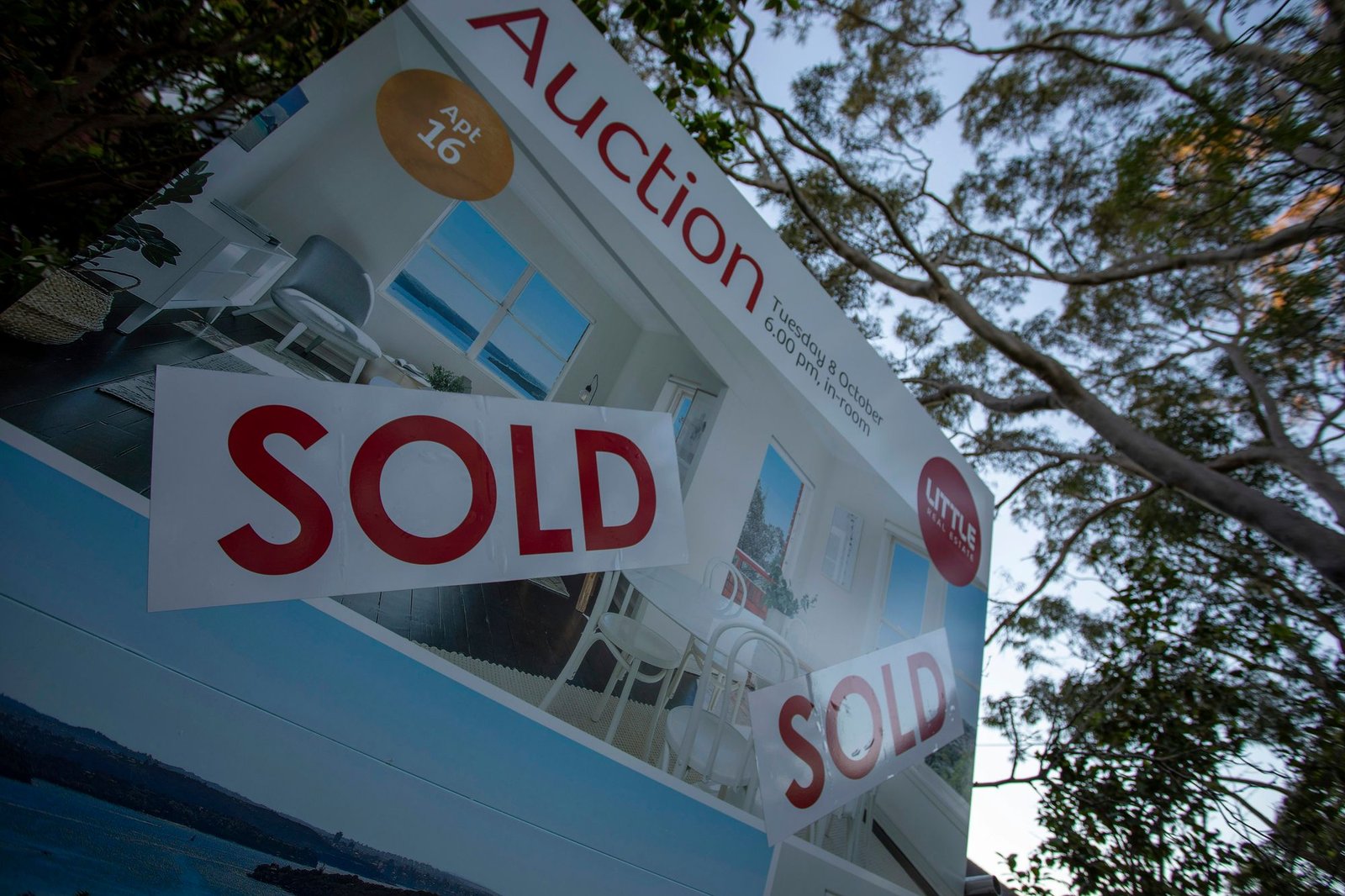 Professional UK property selling, fast cash offers for property transactions